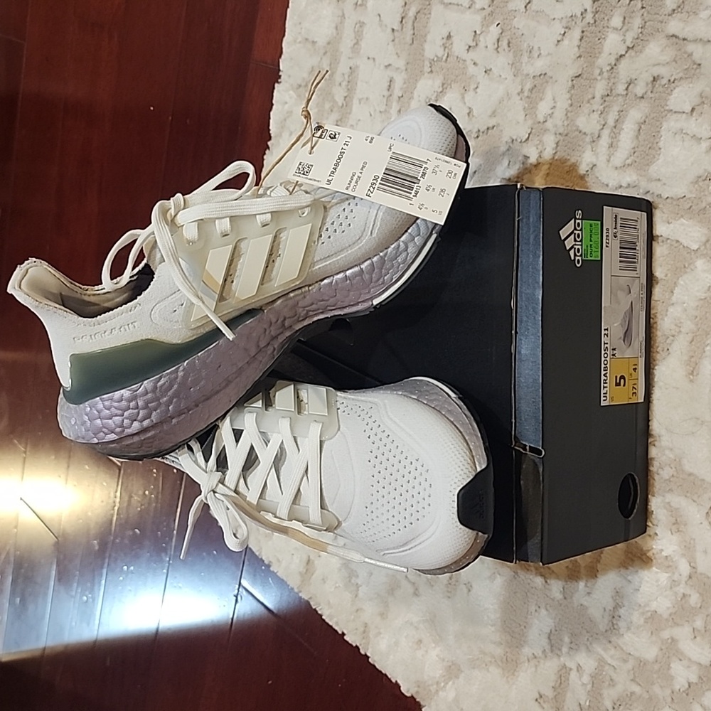 Addias ultraboost 21